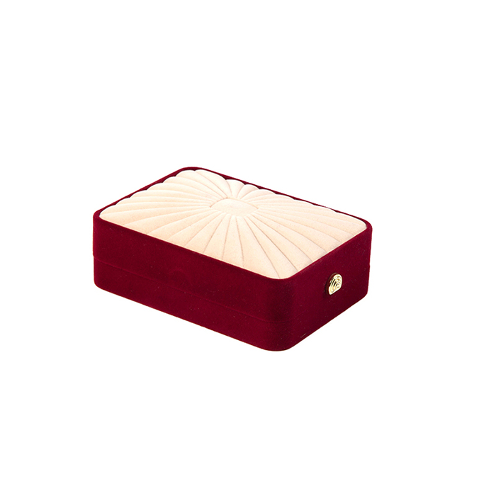 Professional custom small velvet jewelry box, china packaging box factory