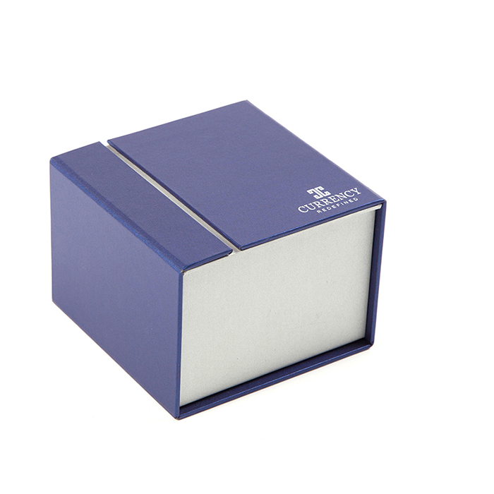 Be addicted to these custom jewelry box