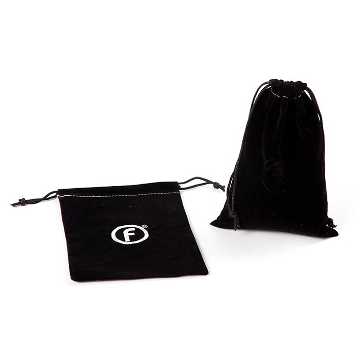 Soft and fashionable packaging, custom black velvet jewellery pouches
