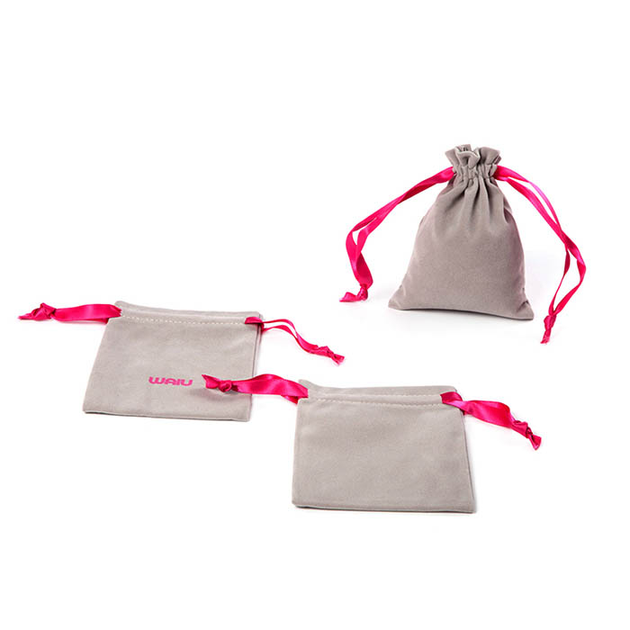 Custom high quality velvet jewelry pouch