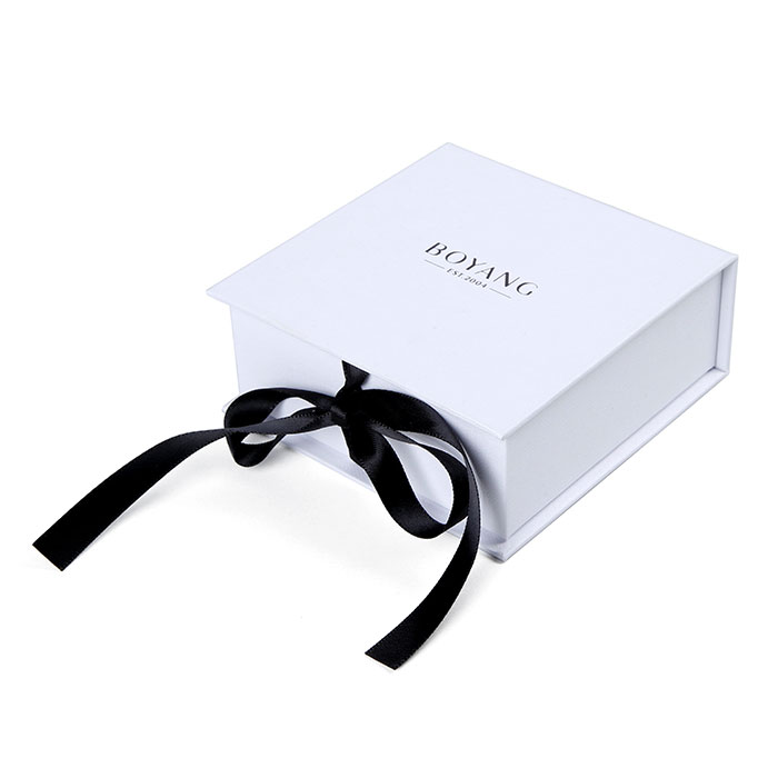 High quality custom luxury jewelry box with ribbon