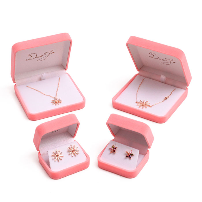 Custom elegant pink jewelry box set