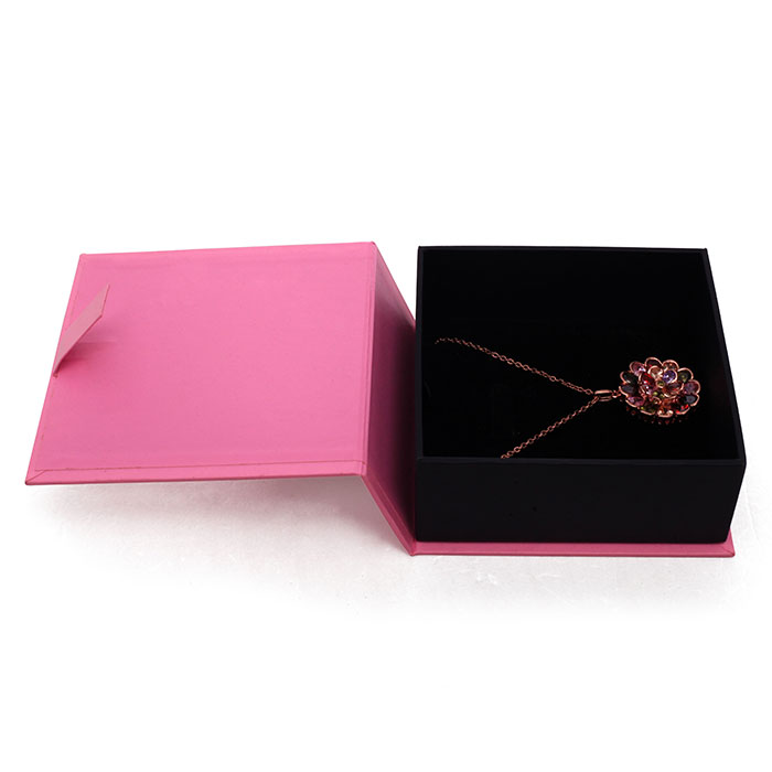 Customized jewelry packaging box