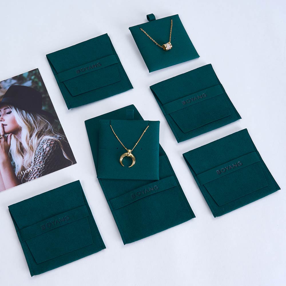 Eco friendly Green microfiber jewelry bags custom jewelry envelope microfiber pouch with insert pad