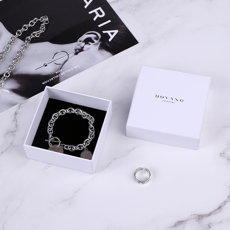 Customized printed paper jewelry box, jewelry packaging factory
