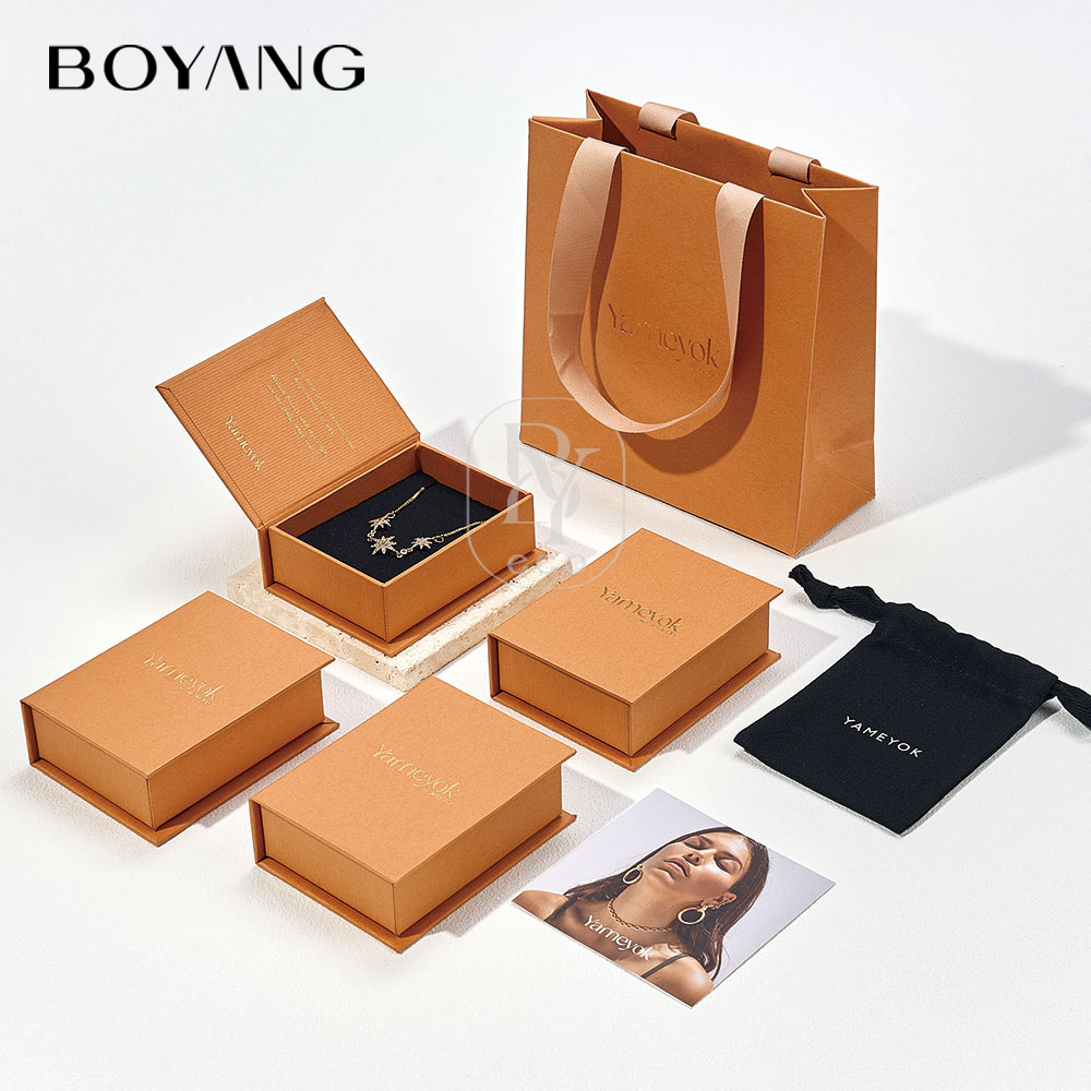 Boyang Custom Recyclable Paper Gift Packaging Small Jewelry Box