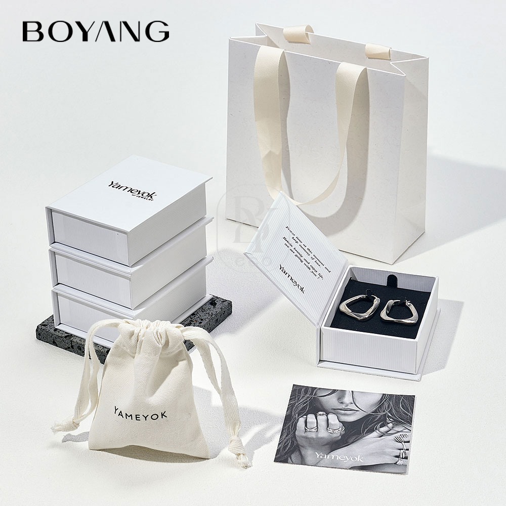 Boyang Custom Recyclable Paper Gift Packaging Small Jewelry Box